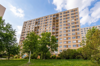 Pohled na dům - Pronájem bytu 2+kk v družstevním vlastnictví 42 m², Praha 4 - Chodov