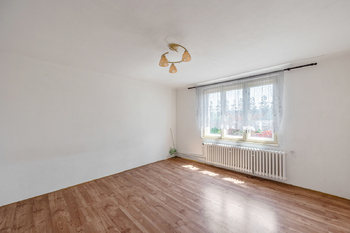 +420 721 415 122|Lucie Krechterová|lucie.krechterova@remax.cz - Prodej domu 288 m², Orlová