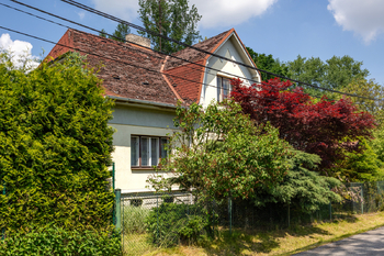 +420 721 415 122|Lucie Krechterová|lucie.krechterova@remax.cz - Prodej domu 288 m², Orlová