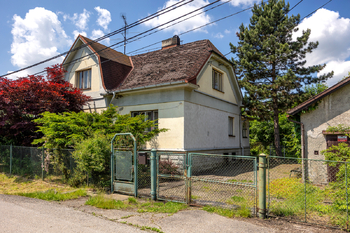 +420 721 415 122|Lucie Krechterová|lucie.krechterova@remax.cz - Prodej domu 288 m², Orlová 