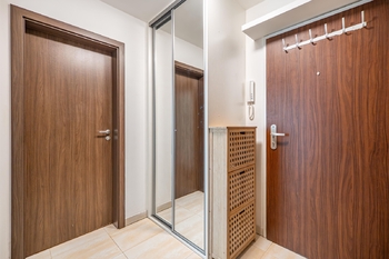 Prodej bytu 2+kk v osobním vlastnictví 48 m², Praha 10 - Uhříněves