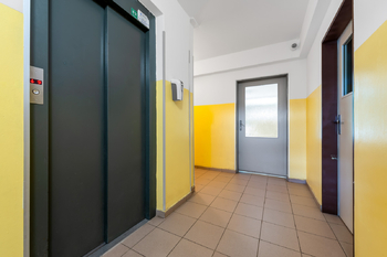 Prodej bytu 3+kk v osobním vlastnictví 59 m², Praha 8 - Bohnice