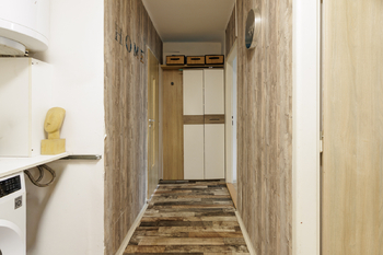 chodba - Prodej bytu 3+1 v osobním vlastnictví 57 m², Kutná Hora