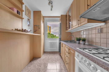 Prodej bytu 3+1 v družstevním vlastnictví 74 m², Praha 8 - Troja