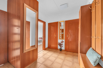 Prodej bytu 3+1 v družstevním vlastnictví 74 m², Praha 8 - Troja