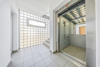 Prodej bytu 4+1 v osobním vlastnictví 109 m², Praha 10 - Malešice