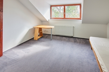 Pronájem domu 183 m², Beroun