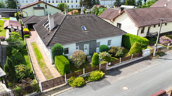 Prodej domu 400 m², Líně