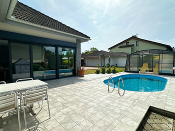 Prodej domu 400 m², Líně