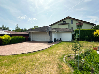 Prodej domu 400 m², Líně