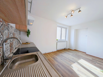 Pronájem bytu 3+kk v osobním vlastnictví 60 m², Vroutek