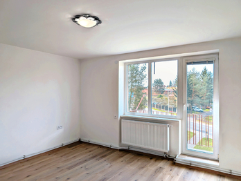 Pronájem bytu 3+kk v osobním vlastnictví 60 m², Vroutek