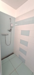 Sprchový kout - Prodej domu 178 m², Zlín