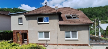 Pohled na dům ze zahrady - Prodej domu 178 m², Zlín