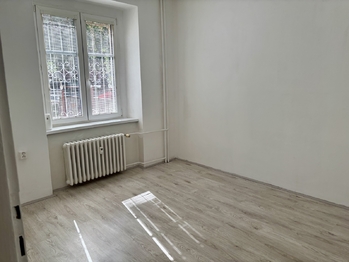 Pronájem bytu 1+kk v osobním vlastnictví 22 m², Pardubice
