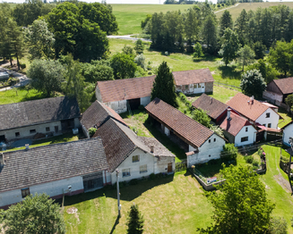 Prodej domu 425 m², Zlátenka