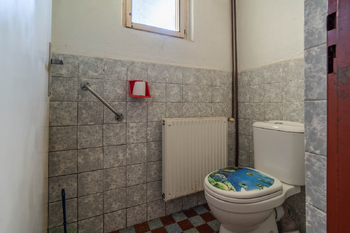 Prodej domu 425 m², Zlátenka