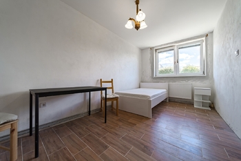 Prodej rodinného domu 109 m² s pozemkem 685 m² v klidné části obce Božice - Prodej domu 109 m², Božice