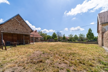 Prodej rodinného domu 109 m² s pozemkem 685 m² v klidné části obce Božice - Prodej domu 109 m², Božice