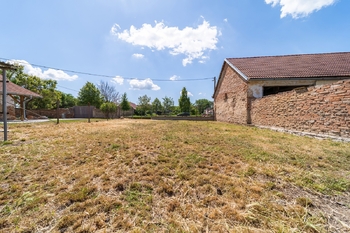 Prodej rodinného domu 109 m² s pozemkem 685 m² v klidné části obce Božice - Prodej domu 109 m², Božice