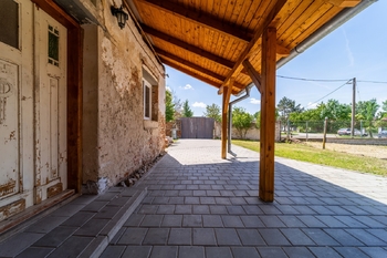 Prodej rodinného domu 109 m² s pozemkem 685 m² v klidné části obce Božice - Prodej domu 109 m², Božice