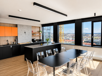 Pronájem kancelářských prostor 240 m², Brno