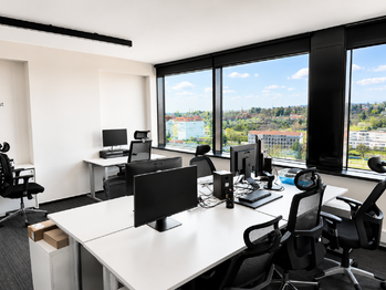 Pronájem kancelářských prostor 240 m², Brno