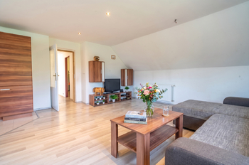 Prodej domu 1477 m², Benešov u Semil