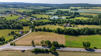 7. Okolí pozemku Lukavice - Prodej pozemku 12804 m², Lukavice
