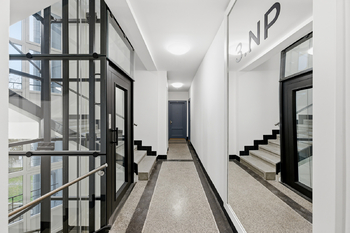11. Společné prostory v domě - Prodej bytu 2+kk v osobním vlastnictví 46 m², Praha 3 - Žižkov
