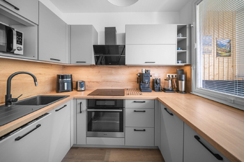 Prodej bytu 1+1 v osobním vlastnictví 33 m², Praha 8 - Střížkov
