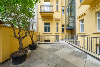 Prodej bytu 2+kk v osobním vlastnictví 57 m², Praha 3 - Vinohrady