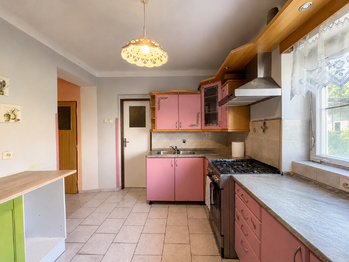Prodej domu 174 m², Jetětice