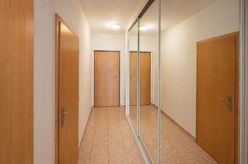 Pronájem bytu 1+kk v osobním vlastnictví 35 m², Praha 5 - Motol