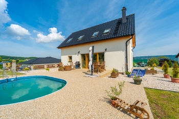 Prodej domu 116 m², Lešany