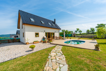 Prodej domu 116 m², Lešany