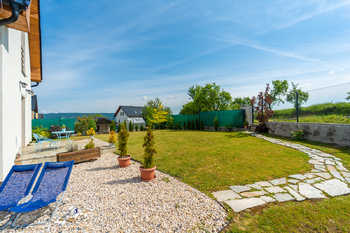 Prodej domu 116 m², Lešany