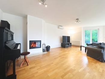 Prodej domu 275 m², Zdiby