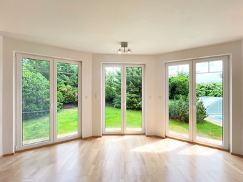 Prodej domu 275 m², Zdiby