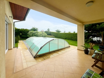 Prodej domu 275 m², Zdiby
