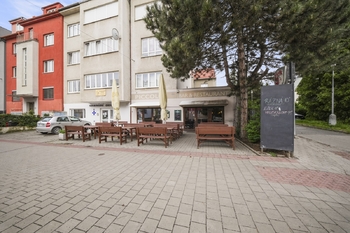 uliční pohled foto 1 - Prodej obchodních prostor, Brno 
