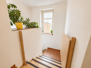 Prodej domu 192 m², Lužná