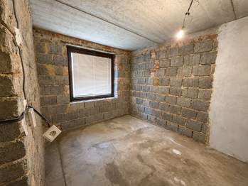 Prodej domu 192 m², Lužná