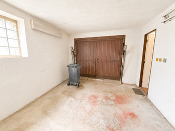 Prodej domu 192 m², Lužná