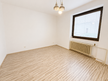 Prodej domu 192 m², Lužná