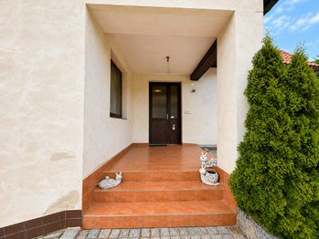 Prodej domu 192 m², Lužná
