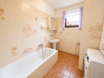 Prodej domu 192 m², Lužná