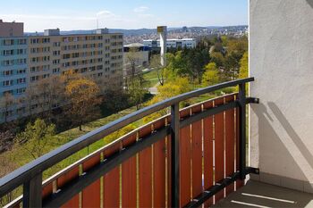 Balkon (pokoj A) - Pronájem bytu 3+1 v osobním vlastnictví 78 m², Brno