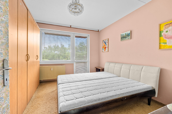 ložnice - Prodej bytu 3+1 v osobním vlastnictví 63 m², Týn nad Vltavou