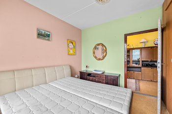 ložnice - Prodej bytu 3+1 v osobním vlastnictví 63 m², Týn nad Vltavou